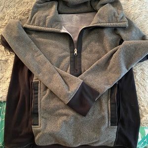 Lululemon half zip